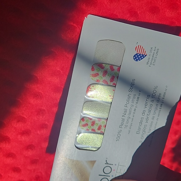 Duochrome white to lime Pop it Like it's Hot Retired Color Street - Picture 1 of 3